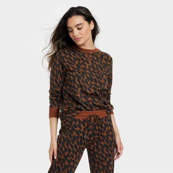 Stars Above Sweatshirt Animal Print Fleece Crewneck Long Sleeve NWT - Picture 1 of 9